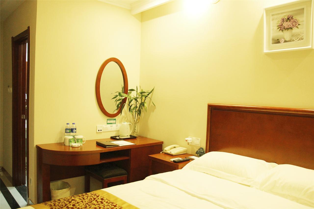 Greentree Inn Tianjin West Railway Station Stage Hotel Exterior photo